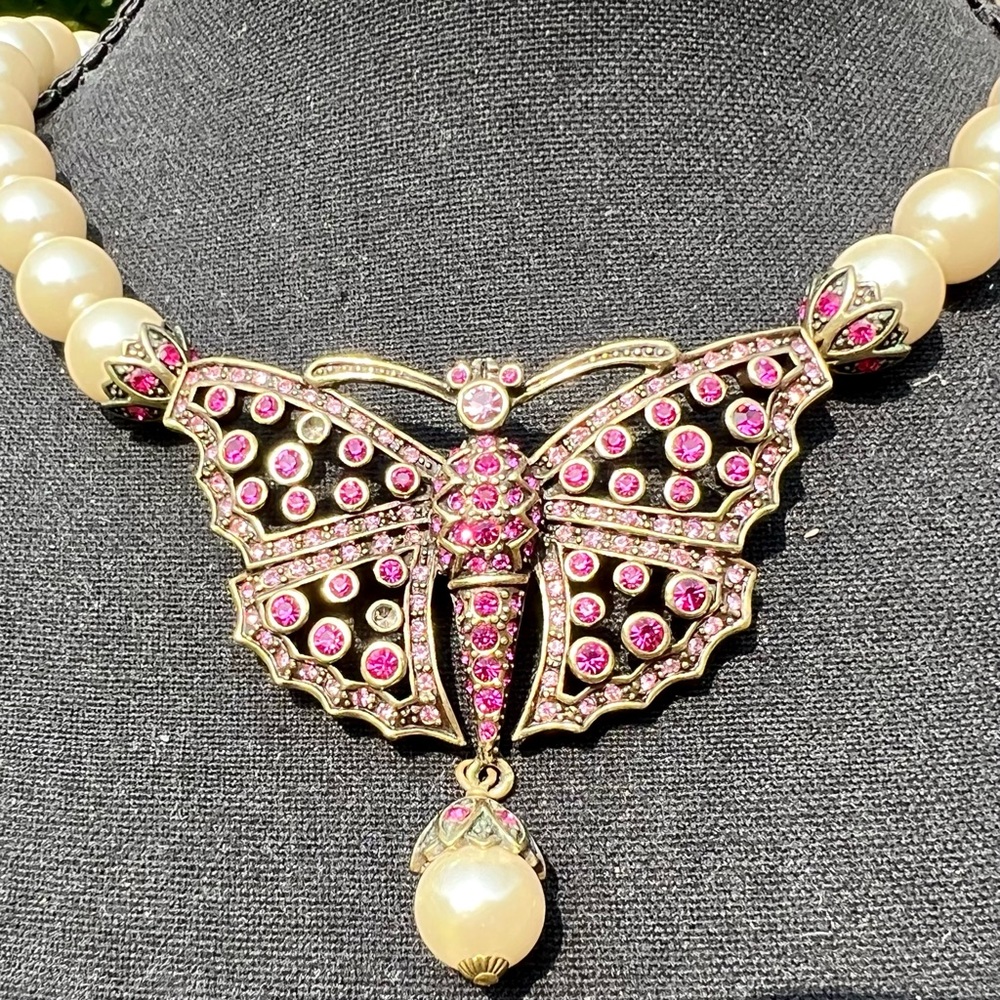 & Heidi Daus Magnificent Fuchsia &Pearl a butterfly Necklace - Picture 6 of 12